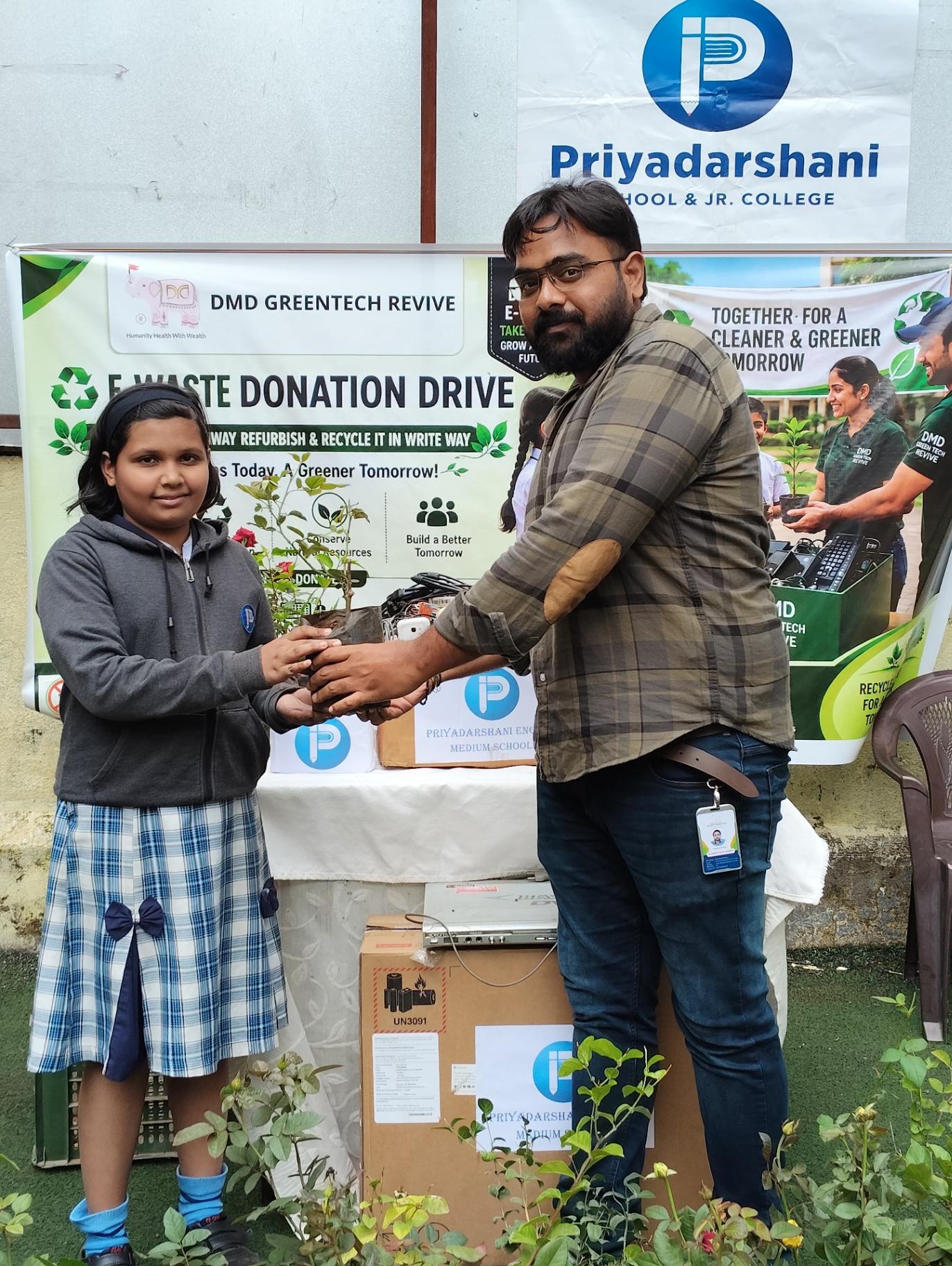 Priyadarshani School โ E-Waste Awareness & Collection Drive - Gallery Image 24