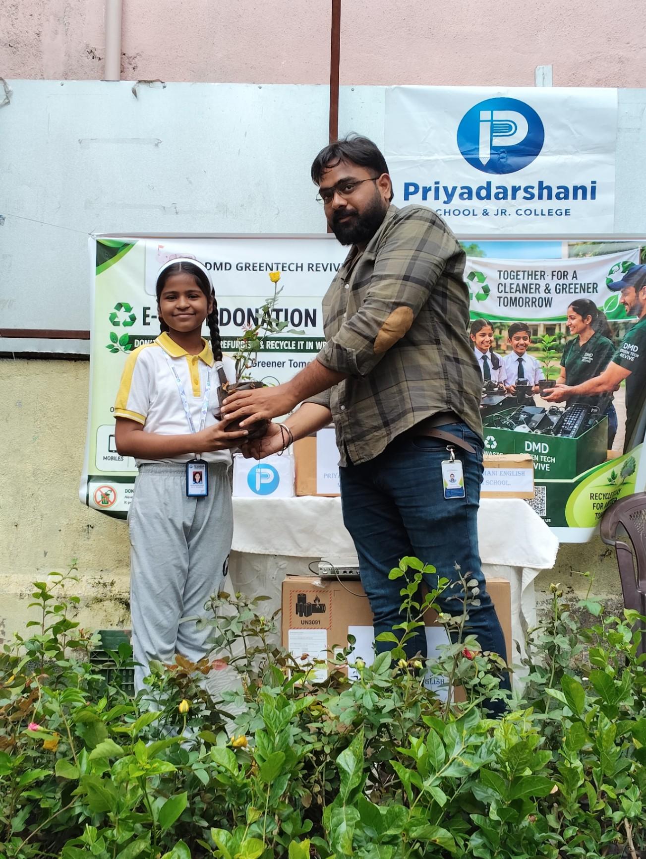 Priyadarshani School โ E-Waste Awareness & Collection Drive - Gallery Image 25